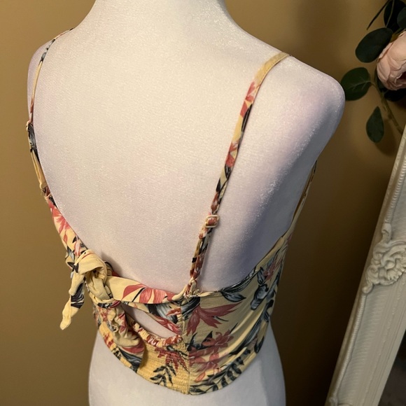 DIVIDED H&M Camisole Crop Top - Picture 4 of 10